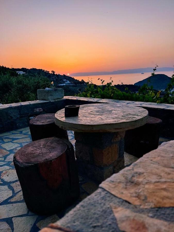 Patmos Chora traditional villa Genadio Exterior foto