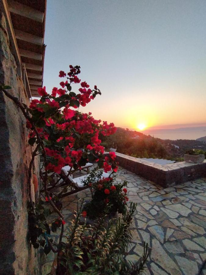 Patmos Chora traditional villa Genadio Exterior foto