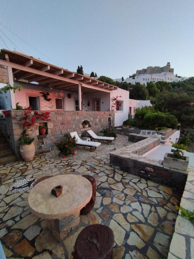Patmos Chora traditional villa Genadio Exterior foto